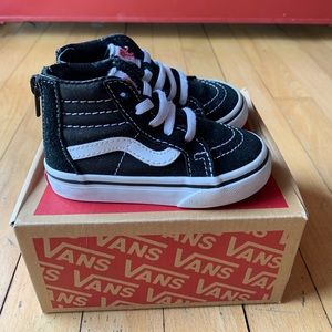 Vans SK8-HI ZIP. Black/White Toddler Shoes Size 5